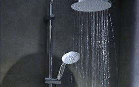 فندق كومفرت طريق الملك